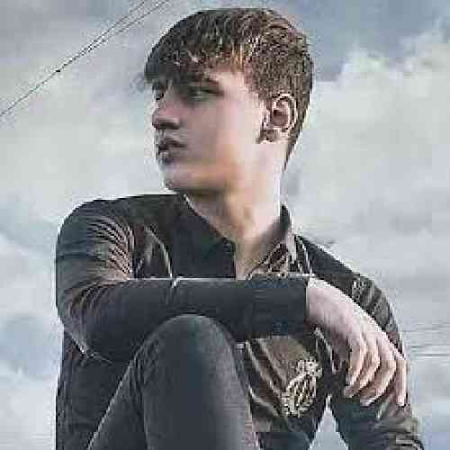 امید کرمی تو محل شر میکردیم جلو شما نبودیم اهل خلاف